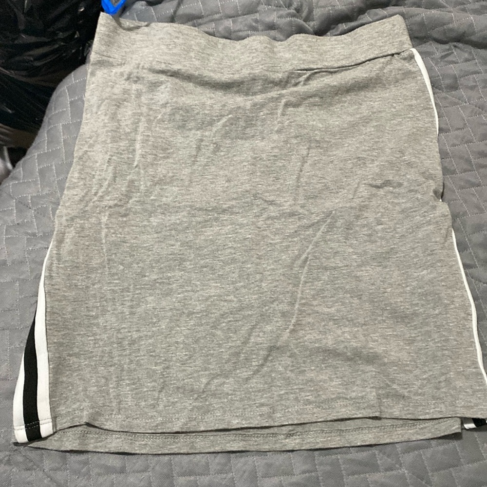 Grey fashion nova skirt